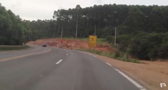 DNIT realiza manutenção na BR-290 e na  BR-471