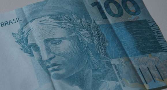 Crédito para folha de pagamento já está disponível nos bancos