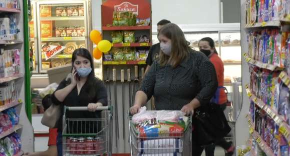 Brasileiros estão gastando mais durante a pandemia, revela pesquisa