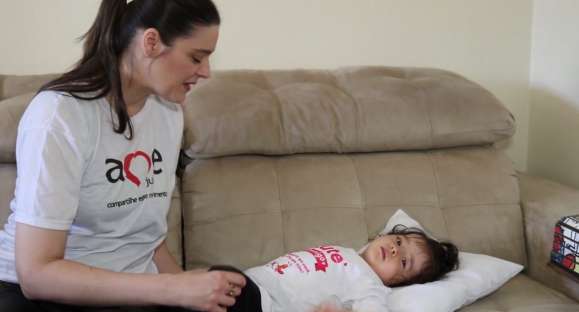 Justiça determina novamente que União pague tratamento de Juju