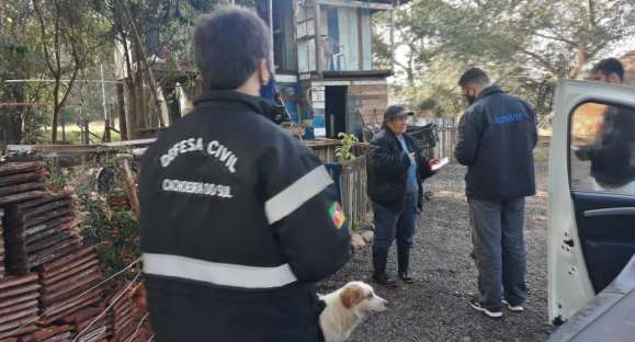 Defesa Civil se prepara para retirar famílias ribeirinhas do Rio Jacuí em Cachoeira do Sul