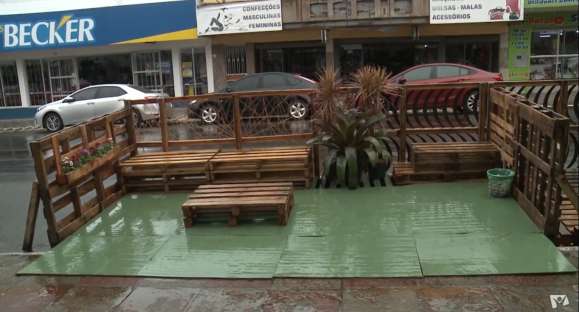 Líder do Governo GG, Daniela Santos pede retirada da lei dos parklets da Câmara