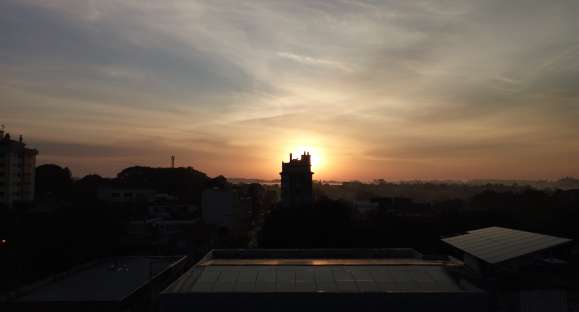 Quarta-feira mantém temperaturas acima da média para esta época do ano