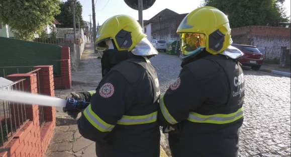 Vida de bombeiro: um dia acompanhando os desafios de quem vive para servir e proteger