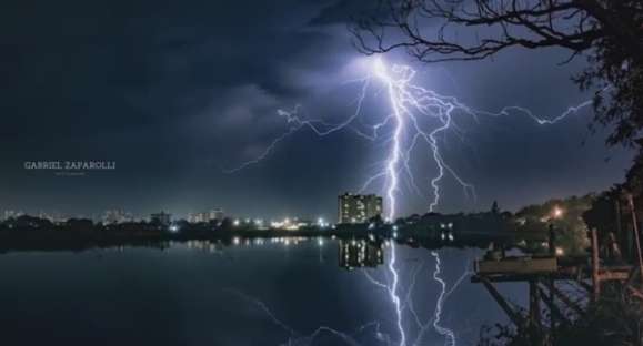 Caçador de tempestades: jovem se arrisca para registrar fenômenos da natureza
