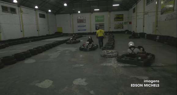 Velocidade e diversão: cachoeirenses buscam lazer em kart