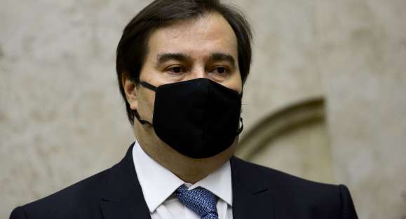 Rodrigo Maia tem resultado positivo em teste para covid-19