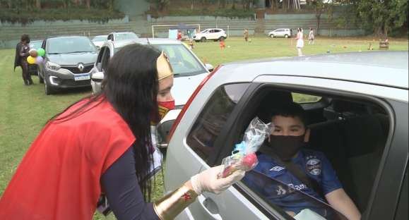 Professores e alunos de escola cachoeirense se reencontram