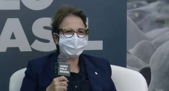 Plataforma para produtores rurais vai permitir circulação de tratores em vias públicas