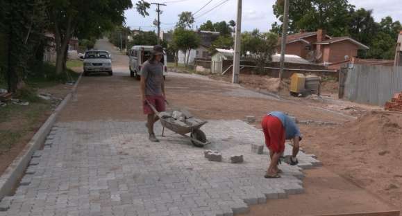 Verba do pré-sal: ruas de Cachoeira recebem calçamento