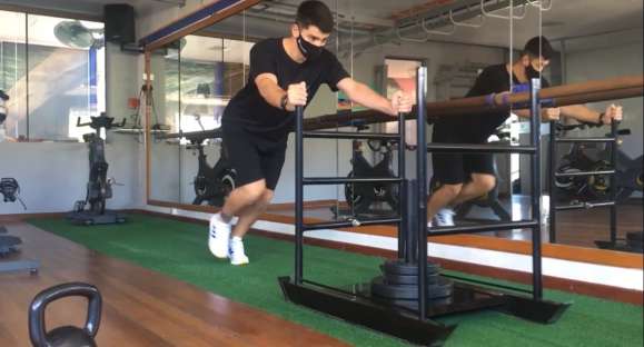 Tive COVID-19. Quando posso voltar a fazer atividades físicas?