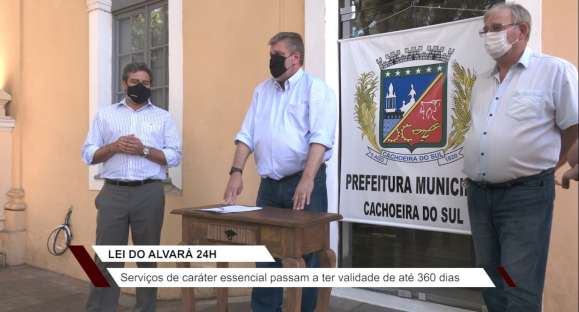 Zé Otávio sanciona lei de concessão de alvará provisório