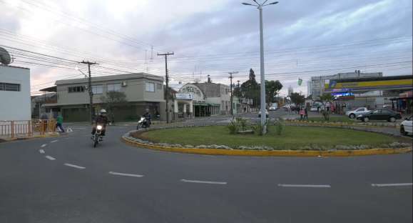 Rotatória de Cachoeira completa um ano; relembre acontecimentos