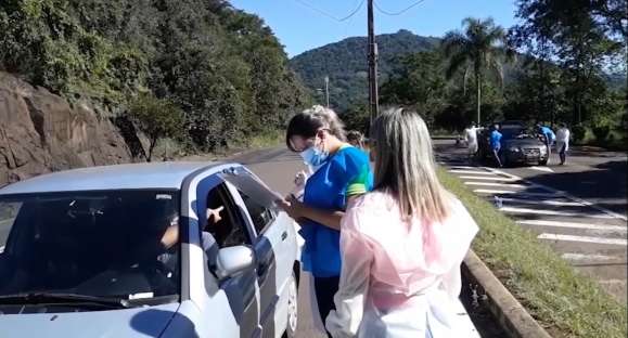 Barreira sanitária é montada na divisa entre RS e SC