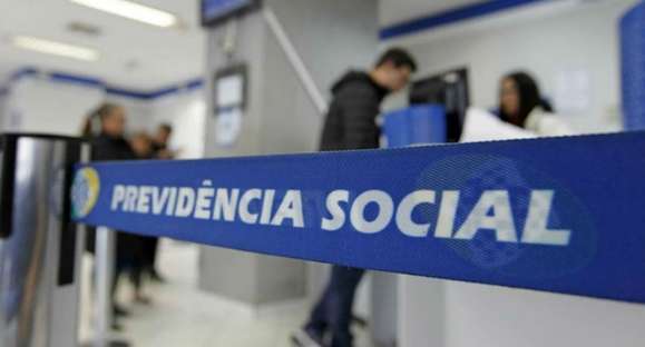 Aposentados e pensionistas devem voltar a fazer prova de vida; veja calendário