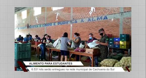 Secretaria de Educação de Cachoeira monta 6.531 kits de alimentação para distribuir aos alunos