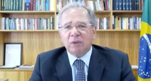 Paulo Guedes anuncia prorrogação do Auxílio Emergencial