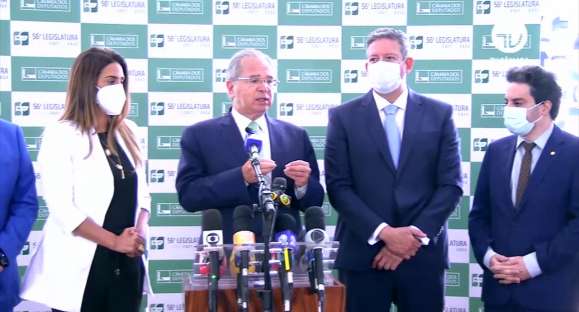 Proposta aumenta isenção do Imposto de Renda para R$ 2.500