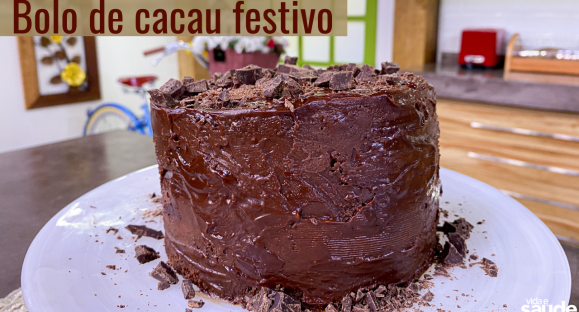 Receita: Bolo de Cacau Festivo