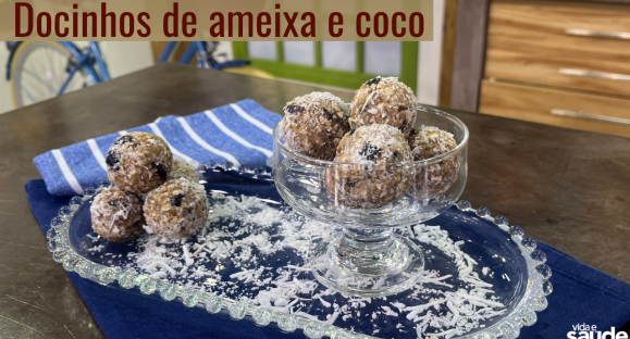 Receita: Docinhos de ameixa e coco